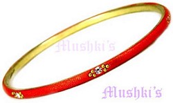 Lac Bangle - click here for large view